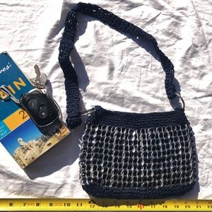 Soda pop-top crochet shoulder bag, 7X10 inches
